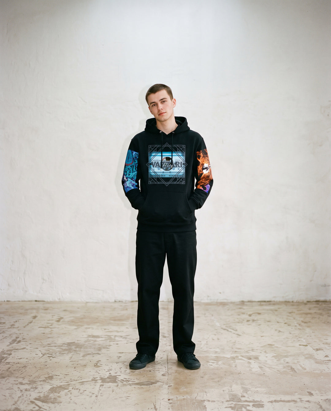 Vazzari AI Revolution Hoodie – Vazzari model