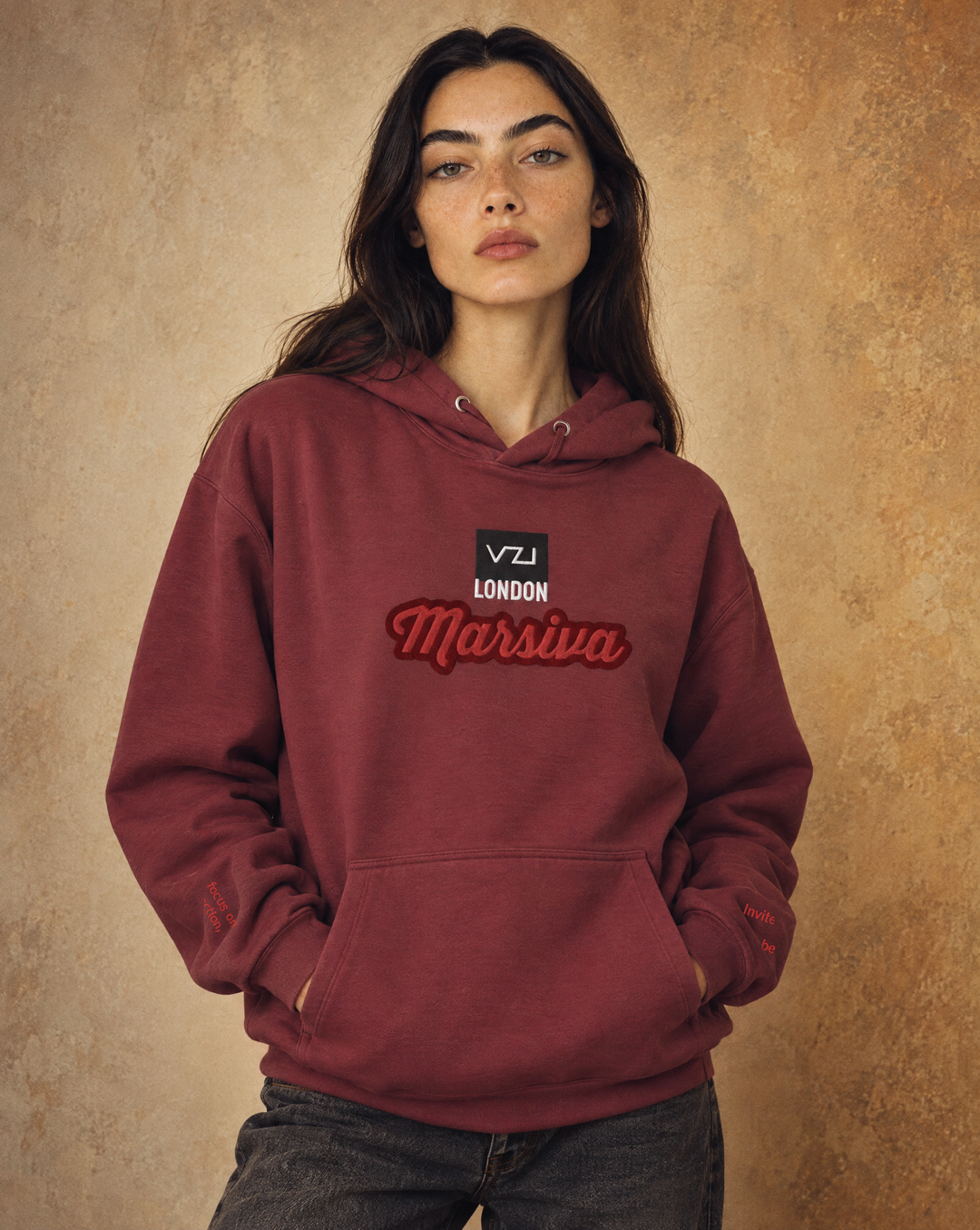 Marsiva : Sweat à capuche unisexe, coton classique : Concentrez-vous sur l'action, la force et la puissance (être invincible)