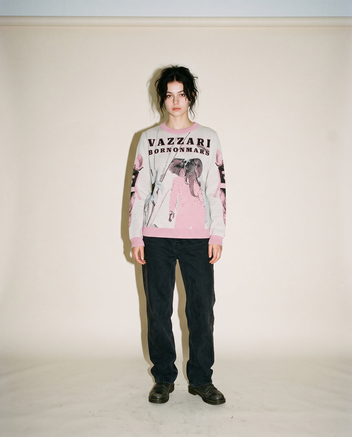 Vazzari Born On Mars Knit – Elephant – Vazzari model